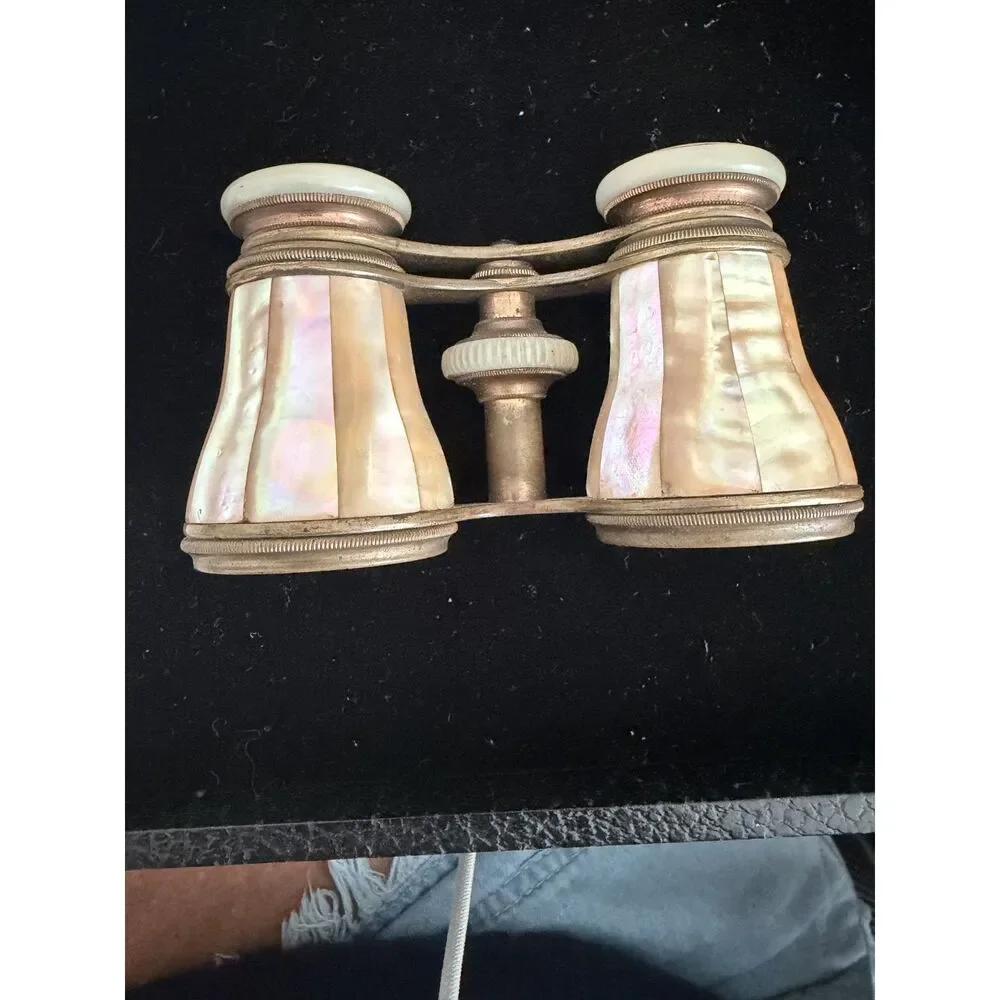 Le Marquise Victorian Mother of Pearl Opera Glasses.